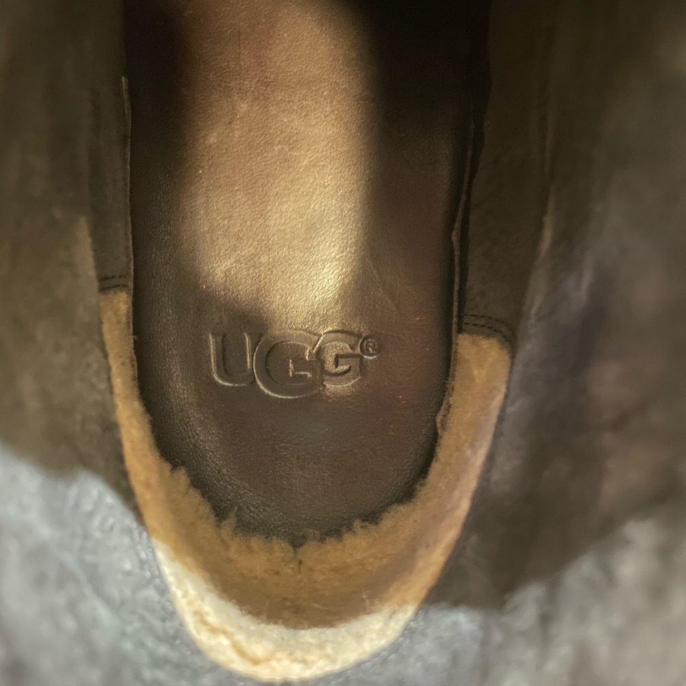 UGG Men's Dark Brown Chukka Boots - Picture 9 of 13